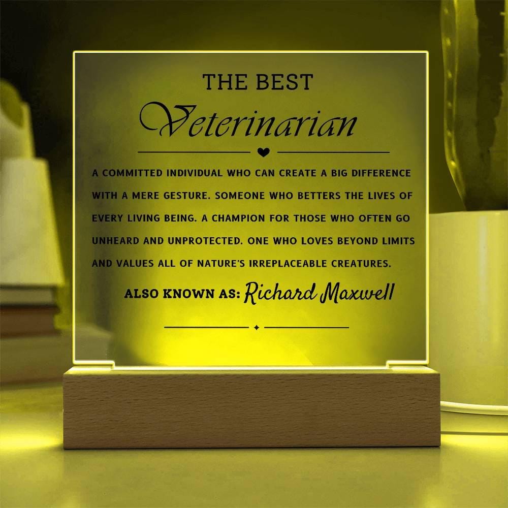 Personalized Veterinarian Gift LED Acrylic Plaque – Animal Clinic – view 6
